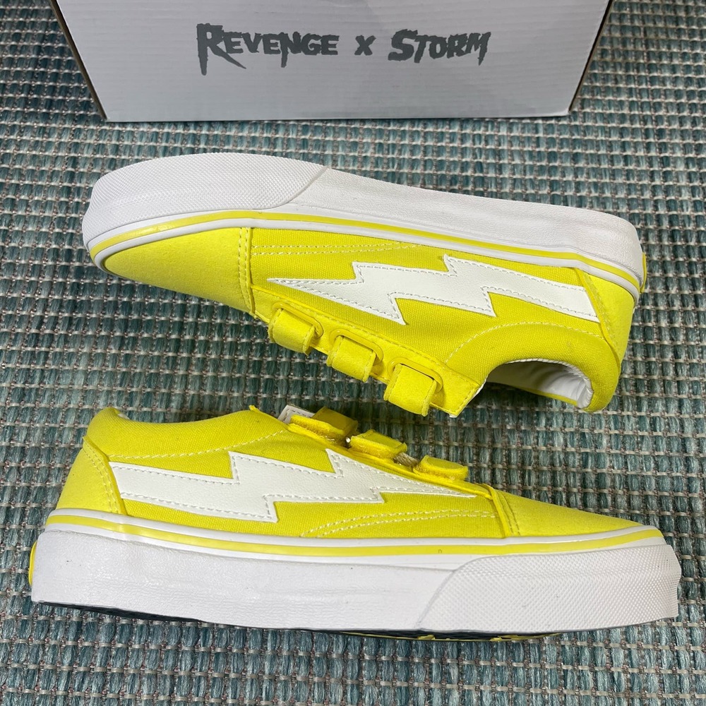 Revenge x Storm Yellow Strap Kids Sz 3Y Authentic %100 New